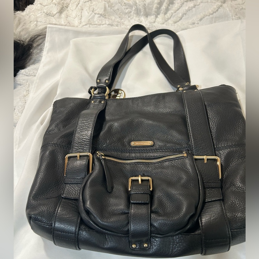 MICHAEL KORS gently used  soft Black Leather Tote with Gold Details